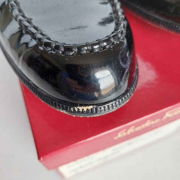 Salvatore FERRAGAMO Woman's Black Loafer Patten Learther Block Heal W/Box - Picture 11 of 16